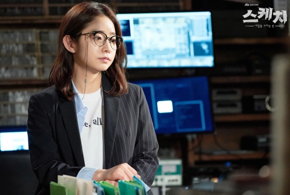 Кадр из дорамы Эскиз