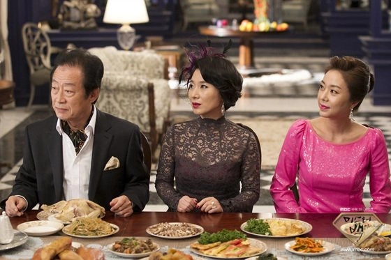 Кадр из дорамы Мистер Бэк