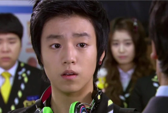 Кадр из дорамы Мастер обучения