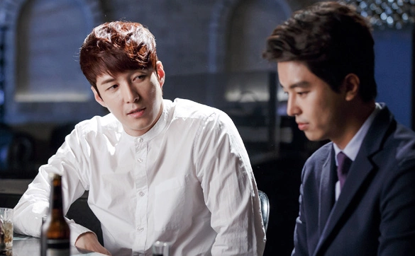 Кадр из дорамы Влюбленный адвокат по разводам