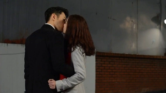 Кадр из дорамы Король драмы