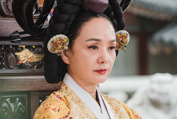 Кадр из дорамы Королева Чорин: Бамбуковый лес