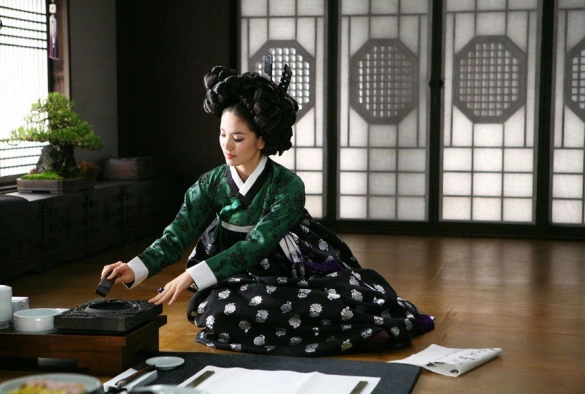 Кадр из дорамы Хван Чжин И