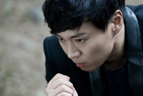 Кадр из дорамы Вампир-прокурор 2 сезон