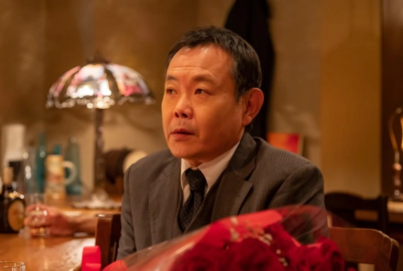 Кадр из дорамы Бар трёх звезд в Ниси-Огикубо