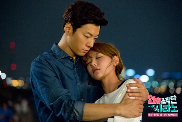 Кадр из дорамы Агентство знакомств «Сирано»