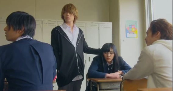 Кадр из дорамы Пятеро