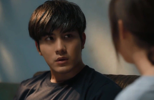 Кадр из дорамы Подарок для тех, кого ненавидишь