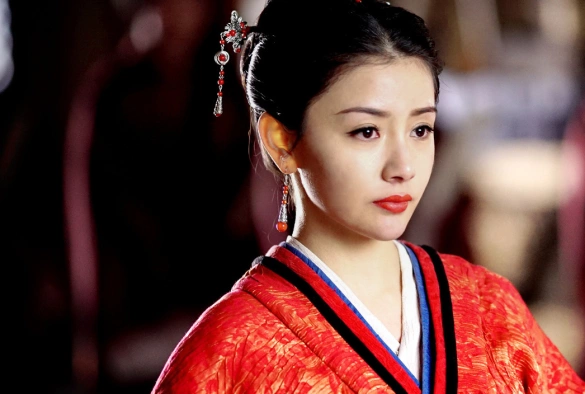 Кадр из дорамы Безобразная владычица