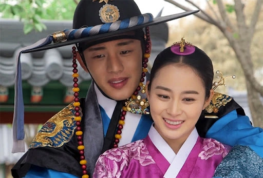 Кадр из дорамы Чан Ок Чон: Жизнь ради любви