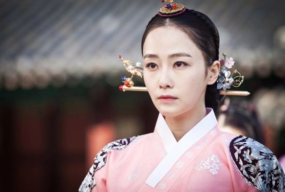 Кадр из дорамы Чан Ок Чон: Жизнь ради любви