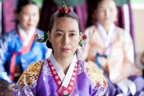 Кадр из дорамы Чан Ок Чон: Жизнь ради любви