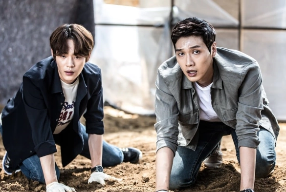 Кадр из дорамы Разыскивается