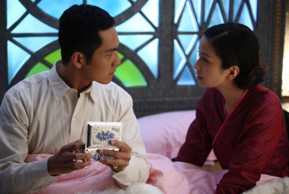 Кадр из дорамы Слишком поздно для любви