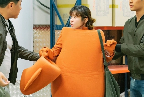 Кадр из дорамы Привет? Это я!