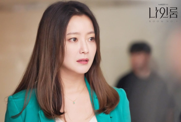 Кадр из дорамы Комната №9