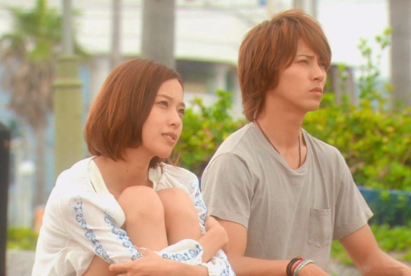 Кадр из дорамы Обнажённое лето