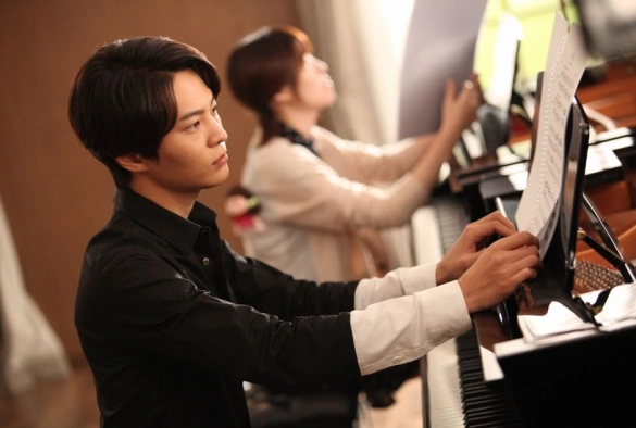 Кадр из дорамы Кантабиле Нэиль