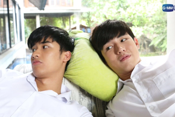 Кадр из дорамы Поцелуй меня снова