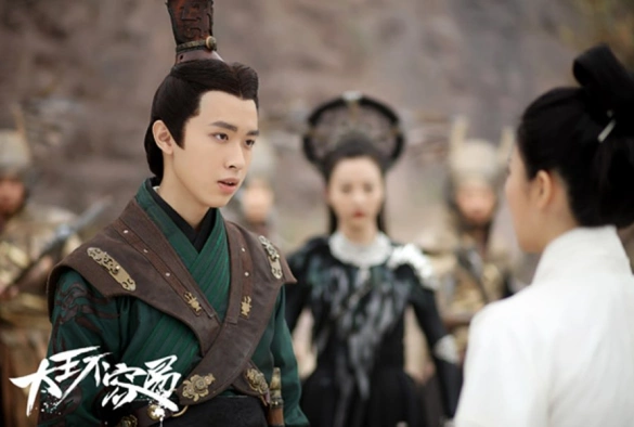 Кадр из дорамы Трудно быть императором