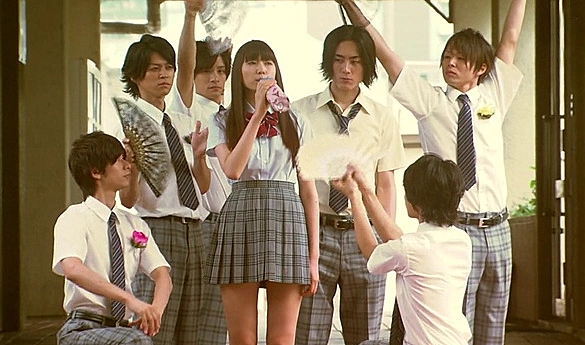 Кадр из дорамы Ямада-кун и семь ведьм