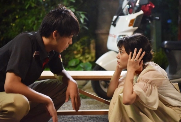 Кадр из дорамы Чрезмерно опекаемая Кахоко