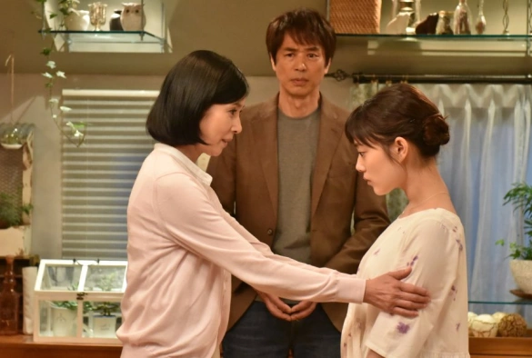 Кадр из дорамы Чрезмерно опекаемая Кахоко