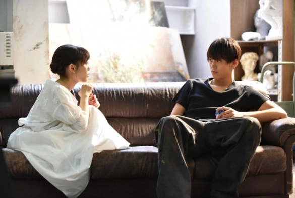 Кадр из дорамы Чрезмерно опекаемая Кахоко