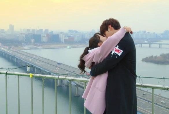 Кадр из дорамы Королева кольца