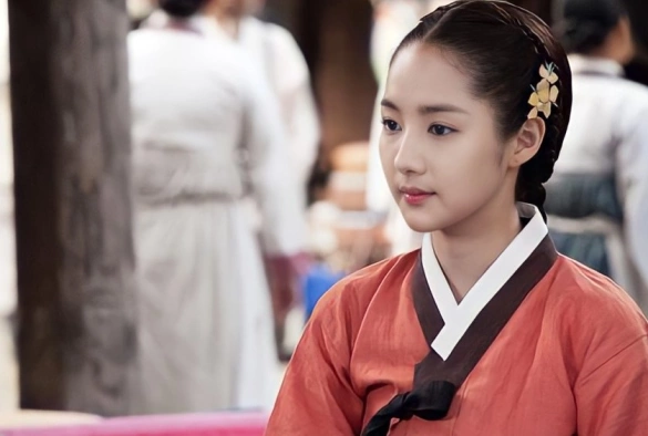 Кадр из дорамы Путешествие во времени доктора Джина