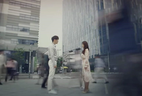 Кадр из дорамы О ней