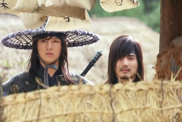 Кадр из дорамы Хон Гиль Дон: Легенда о честном воре