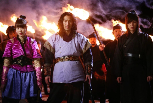 Кадр из дорамы Хон Гиль Дон: Легенда о честном воре