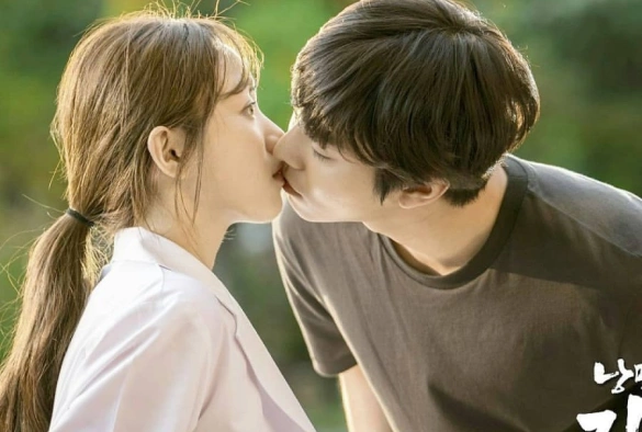 Кадр из дорамы Учитель Ким — доктор-романтик 2 сезон