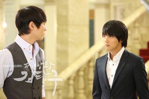 Кадр из дорамы Король выпечки Ким Тхак Гу