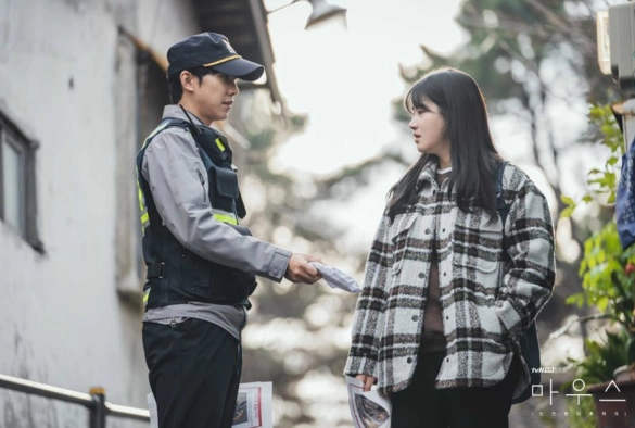 Кадр из дорамы Мышь