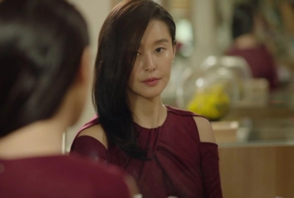 Кадр из дорамы На этой неделе у моей жены роман