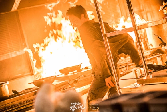 Кадр из дорамы Учитель Ким — доктор-романтик