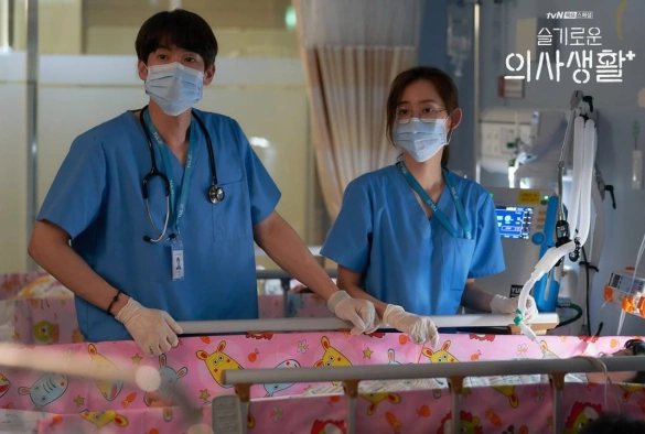 Кадр из дорамы Мудрая жизнь в больнице 1 сезон