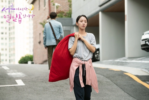 Кадр из дорамы Тридцать, но семнадцать