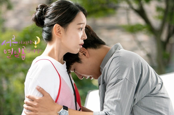 Кадр из дорамы Тридцать, но семнадцать