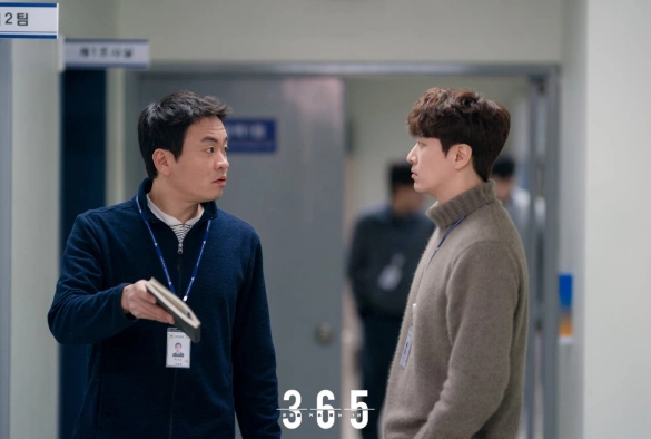 Кадр из дорамы 365: Год победы над судьбой