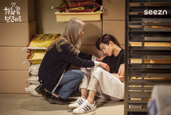 Кадр из дорамы Как поживаешь, хлеб?