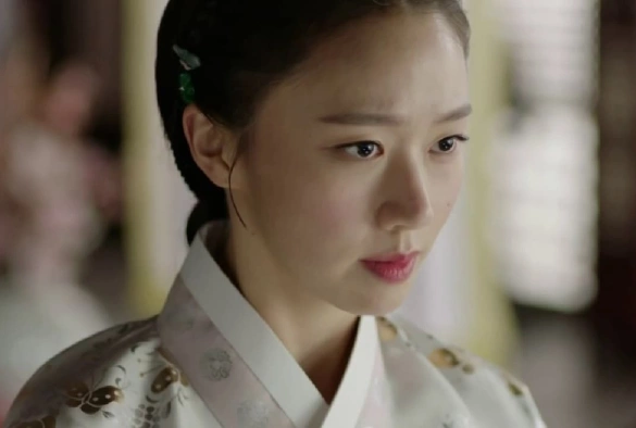 Кадр из дорамы Ветер, облака и дождь