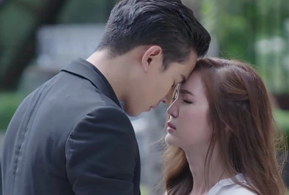 Кадр из дорамы Ты — это я