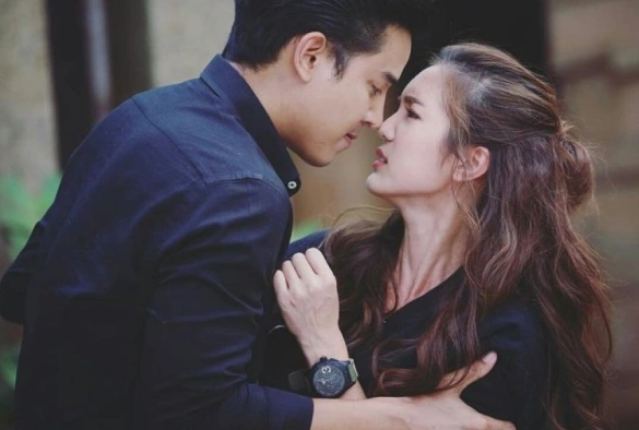 Кадр из дорамы Ты — это я