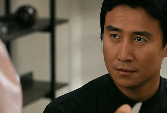 Кадр из дорамы Башня иллюзий