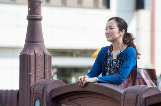 Кадр из дорамы Словно в пустыне