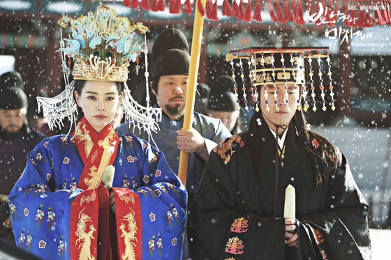 Кадр из дорамы Сияй или сойди с ума