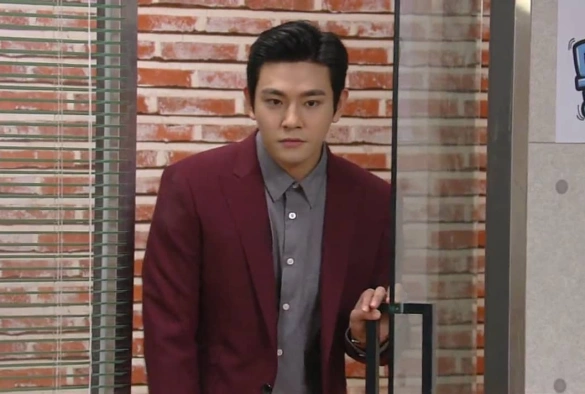 Кадр из дорамы Каннамский скандал